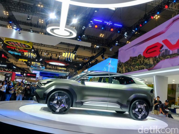 eVX Meluncur di GIIAS 2024, Mobil Listrik Jagoan Suzuki