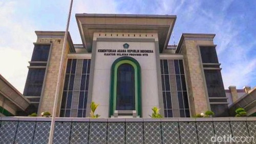 Gedung Kementerian Agama NTB. (Ahmad Viqi/detikBali).