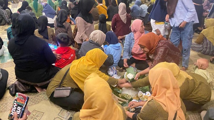 Gelaran tradisi Merti Tirta di Umbul Sigedhang