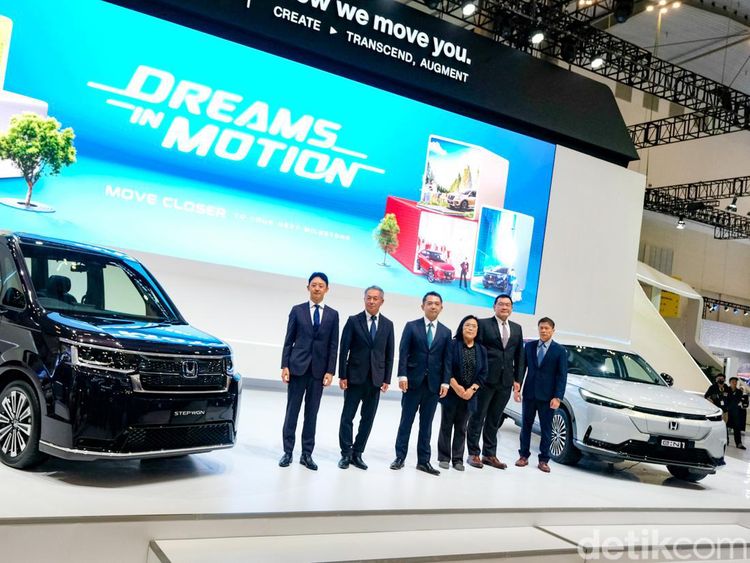 Honda Kenalkan Step WGN dan e:N1 Kembaran HR-V di GIIAS 2024