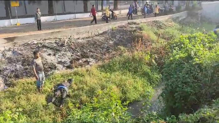 kecelakaan di legundi gresik sebabkan 1 orang tewas