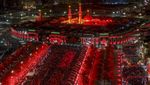 Kota Karbala Irak Menyala Merah Saat Perayaan Asyura