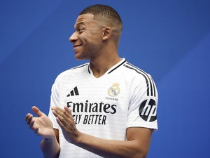 Utak-Atik Ancelotti soal Posisi Mbappe di Madrid