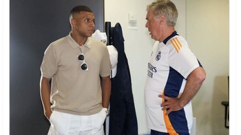 Carlo Ancelotti puns udah menyambutnya. Foto: Twitter