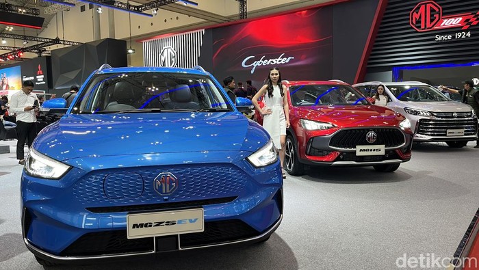 MG ZS EV dan MG 4 EV mengalami penurunan harga setelah memenuhu TKDN 40%.