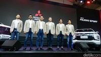 Mitsubishi Motors Krama Yudha Sales Indonesia resmi meluncurkan dua model ladder frame andalan, Mitsubishi All New Triton dan New Pajero Sport di GIIAS 2024 yang diselenggerakan di ICE, BSD, Tangerang, Rabu (17/7/2024).