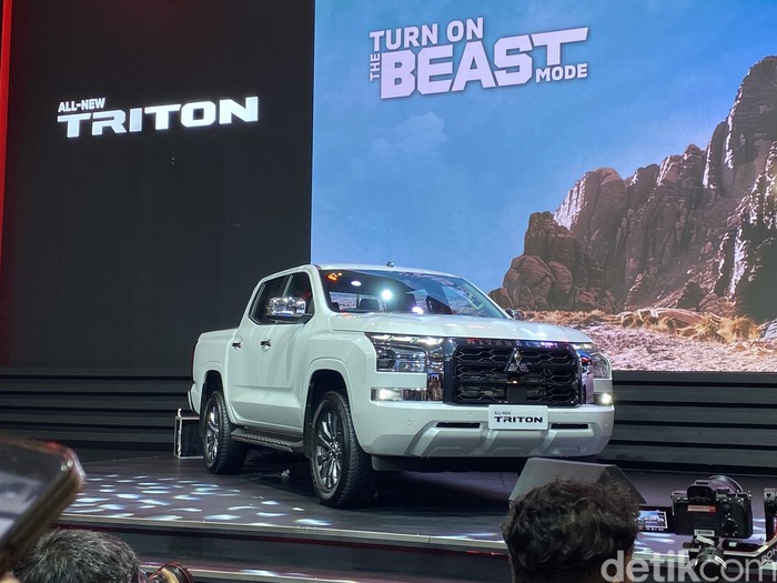 Mitsubishi New Triton dan Pajero Sport meluncur di GIIAS 2024