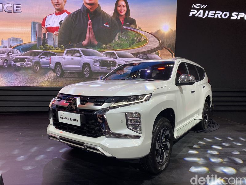 Mitsubishi New Triton dan Pajero Sport meluncur di GIIAS 2024