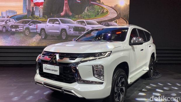 Mitsubishi New Triton dan Pajero Sport meluncur di GIIAS 2024