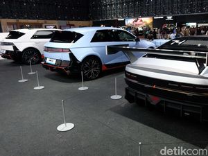 Populasi Kendaraan Listrik di Indonesia Dekati 200 Ribu Unit!