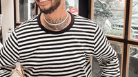 Kemesraan Onad dan istri selalu ditunjukkan. Saat di kafe, Onad dan Baby seringkali bertukar untuk memfoto satu sama lain ketika menikmati minuman yang segar. Foto: Instagram/onadioleonardo_oficcial