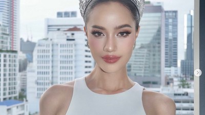 8 Foto Kecantikan Pemenang Miss Universe Thailand 2024, Opal Suchata