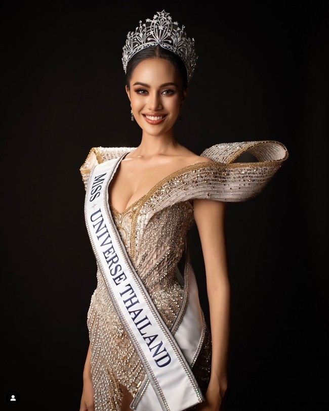 Kontes kecantikan Miss Universe Thailand 2024 bukanlah yang pertama untuk Opal Suchata. Pada 2022 dia pernah mengikuti Miss Universe Thailand dan menjadi runner up ke-3. Foto: Dok. Instagram @suchaaata