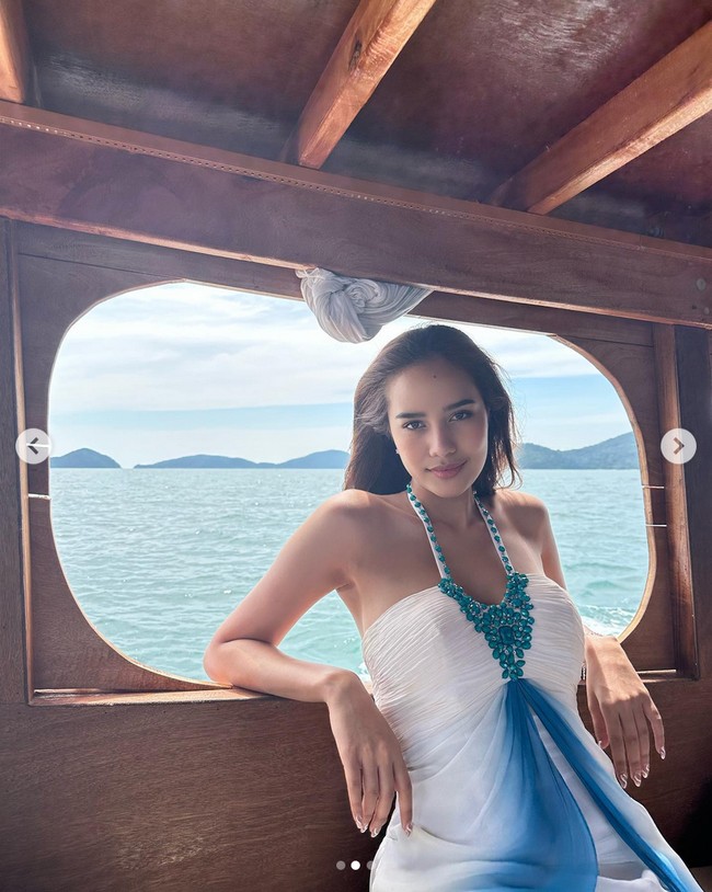 Opal Suchata terpilih sebagai pemenang bukan hanya karena kecantikannya dan kemampuannya dalam public speaking. Dia diketahui fasih berbahasa asing, Inggris dan Mandarin. Foto: Dok. Instagram @suchaaata