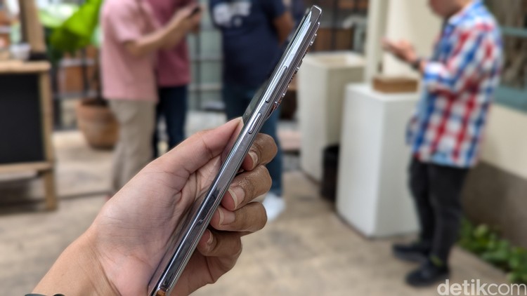 Oppo Reno 12 dan Reno 12 Pro