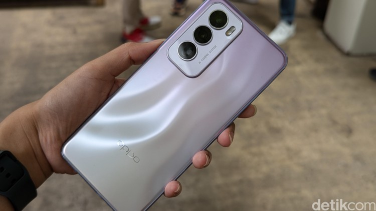 Oppo Reno 12 dan Reno 12 Pro