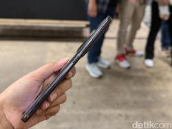 Menggenggam Oppo Reno 12 Series, Bodinya Tangguh Bisa Jadi Palu Dadakan