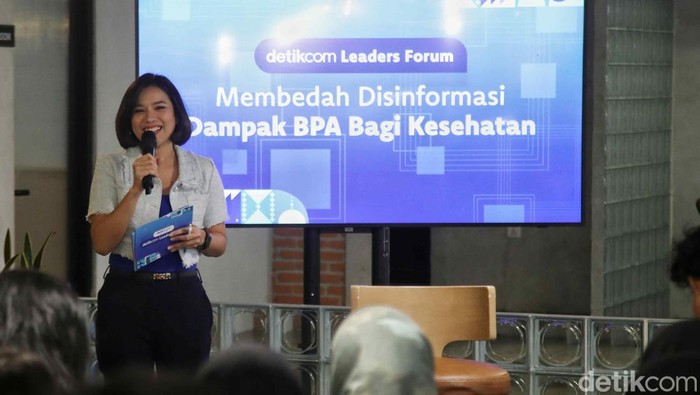 Suasana diskusi tentang Membedah Disinformasi Dampak BPA Bagi Kesehatan saat acara Detikcom Leader Forum di e + e Coffee Kitchen Semanggi, Jakarta, Rabu (17/7/2024).