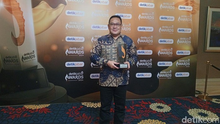 Pemkab Sumedang raih penghargaan detikJabar Awards 2024.