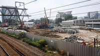 Kementerian Perhubungan menargetkan proyek perluasan stasiun tersebut selesai pada akhir 2024.