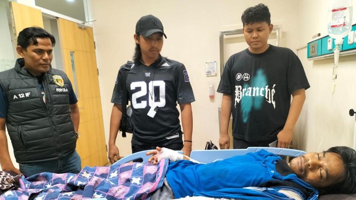 Preman kampung jadi korban pembacokan oknum kades di Banyuasin.