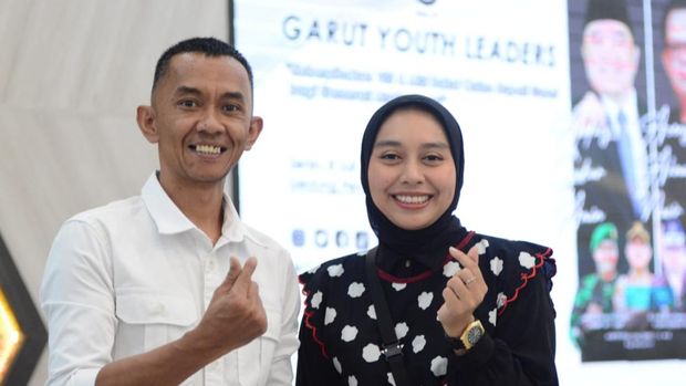 Putri Karlina dan Yudi Rusmana Darajat