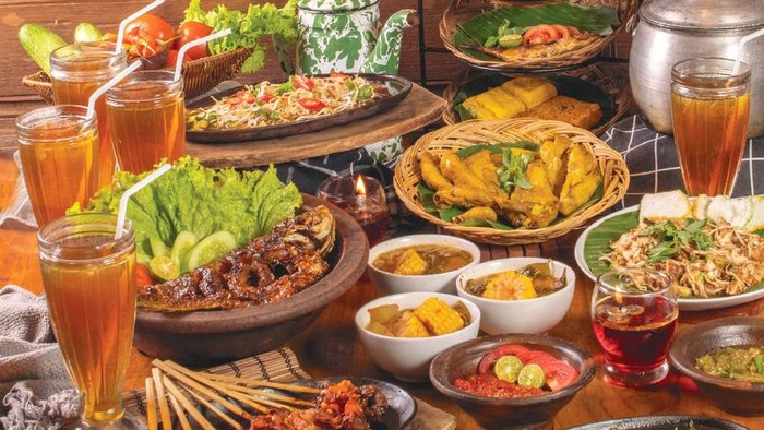 Dijamin Kenyang! Nasi Liwet Sunda Lauk Komplet Ada di 5 Restoran Ini