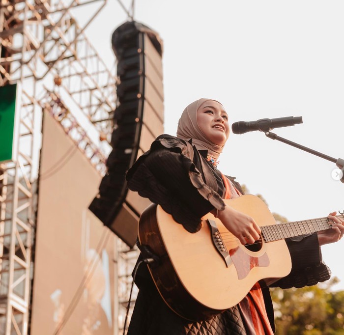 Salma Salsabil ‘Aliyyah akan menjadi bintang tamu di Emeron Hijab Hunt 2024.