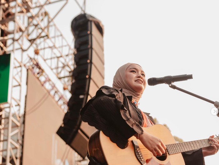 Salma Salsabil ‘Aliyyah akan menjadi bintang tamu di Emeron Hijab Hunt 2024.