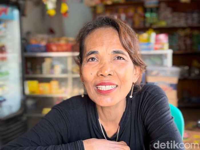 Sosok Sri, seorang pemulung yang berhasil beli lahan 600 meter persegi