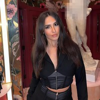 Selagi kemampuan dan kecantikannya menuai atensi, kehidupan Tara juga mengundang perbincangan publik. Ketika itu, banyak orang menyadari ia punya dua kehidupan yang bisa dibilang bertolak belakang bagi kebanyakan pemain bola wanita. Foto: Instagram @taramaekirk