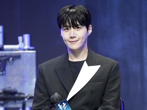 KIM SEONHO-Indra Herlambang Bakal Reunian di #COLORFULLinJKT