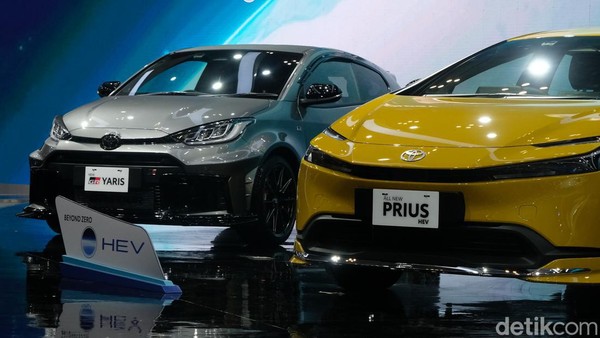 Toyota Pamer GR Yaris Facelift dan All New Prius di GIIAS 2024