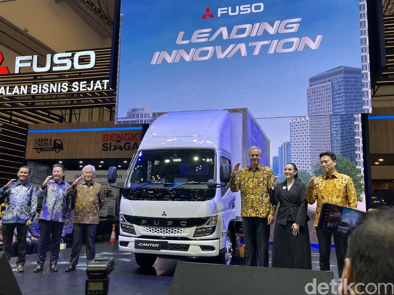 Truk Listrik Mitsubishi eCanter