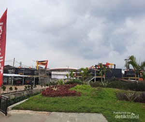 Ini Stasiun Lambuang, Pusat Wisata Kuliner Terbesar di Sumbar