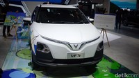 VinFast VF 5 bisa mengisi daya baterai dari 10 persen hingga 70 persen hanya dalam 34 menit.  