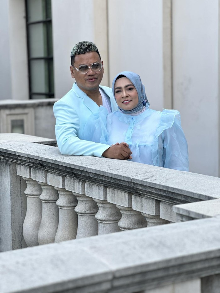 astrid kuya dan uya kuya Astrid Kuya dan Uya Kuya