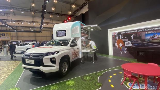 Booth Mitsubishi di GIIAS 2024