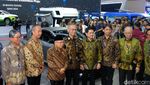 Buka GIIAS 2024, Wapres Maruf Amin Jajal Innova Zenix-Hyundai Kona