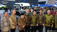 Selain 55 merek kendaraan bermotor, turut ikut serta merek-merek karoseri, yakni Adiputro, Laksana dan Tentrem serta lebih dari 120 merek industri pendukung. 