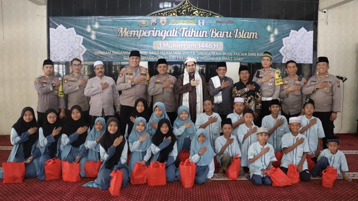 Cara Polres Pelabuhan Tanjung Perak Merayakan Tahun Baru Islam 1446 H