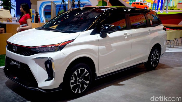 Daihatsu mengenalkan varian terbaru Xenia di ajang GIIAS 2024. Diberi nama Daihatsu Xenia ADS X, ini merupakan varian tertinggi dari MPV laris itu.