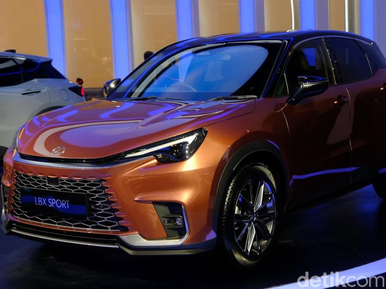 Ini Lexus Paling Terjangkau, Harganya di Bawah Rp 1 M