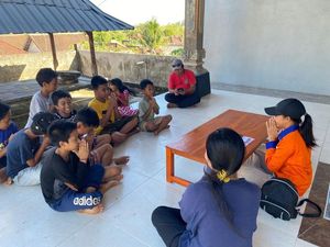 ABI Pasang Wi-Fi Gratis untuk Warga Pelosok di Nusa Penida