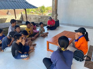ABI Pasang Wi-Fi Gratis untuk Warga Pelosok di Nusa Penida
