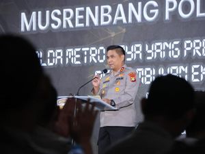 Irjen Karyoto Lacak Penyebar Hoax Sebut Dirinya Marah ke Kapolri