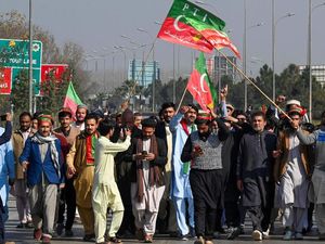 Kenapa Larangan terhadap Partai Imran Khan Berbahaya Bagi Pakistan?