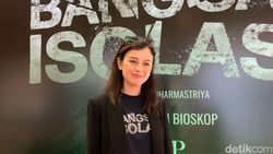 Kimberly Ryder Tetap Tersenyum di Tengah Masalah dengan Edward Akbar Kimberly Ryder Tetap Tersenyum di Tengah Masalah dengan Edward Akbar