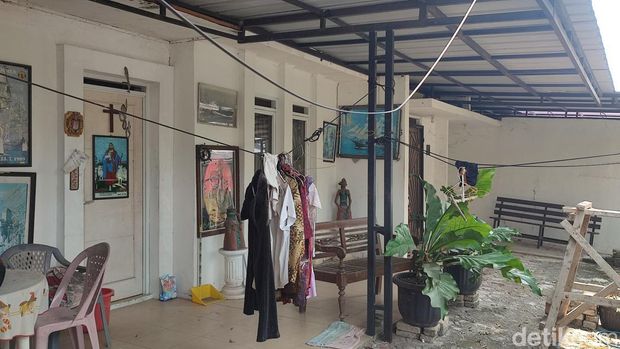 Kondisi terkini rumah TKP suami istri lansia di Bogor yang dimaksud ditemukan tewas membusuk.