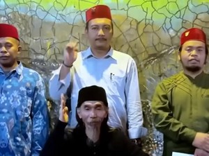 Mama Ghufron yang Viral Bisa Bahasa Semut dan Jin Minta Maaf